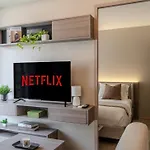 Luxury 2Br With Sky Pool & Gym Near Bts Thong Lo