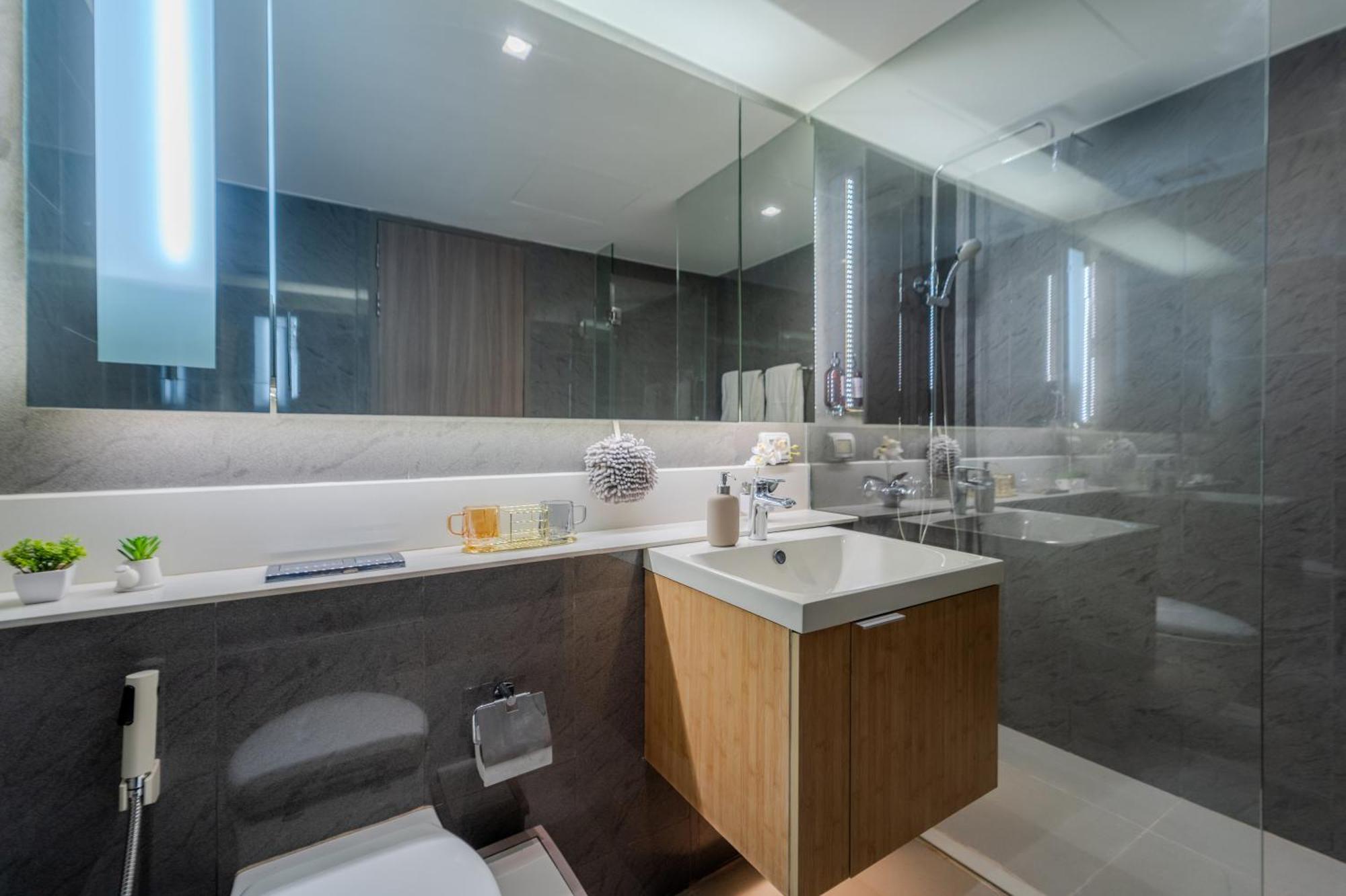 Luxury 2br With Sky Pool & Gym Near Bts Thong Lo Apartment
